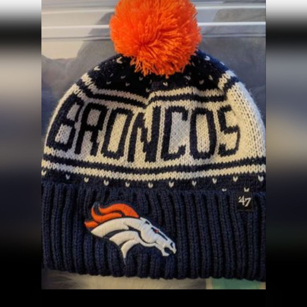 47 Brand Women's Denver Broncos beanie, never worn